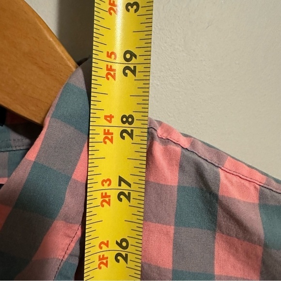 J.CREW Slim Washed Button Down Shirt Men’s Size Medium Red & Faded Blue - Picture 8 of 11